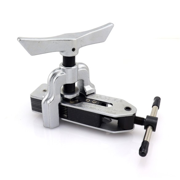 \"Settore HVAC, chiavetta di estrazione per compressori, ricambio professionale\"